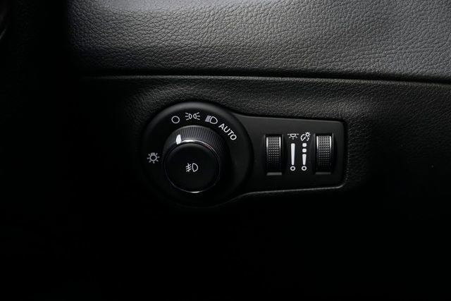 Used 2020 Jeep Compass Latitude image 44