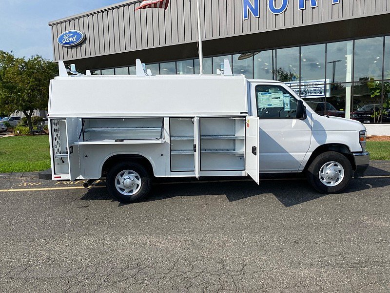 New 2026 Ford E-350 and Econoline 350 Super Duty w/ Power Equipment Group RWD image 14