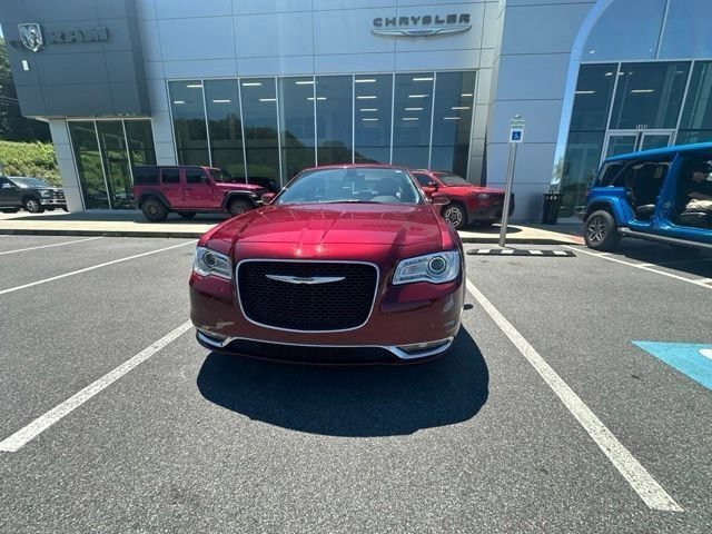 Used 2020 Chrysler 300 Touring L w/ Quick Order Package 2EF RWD image 30
