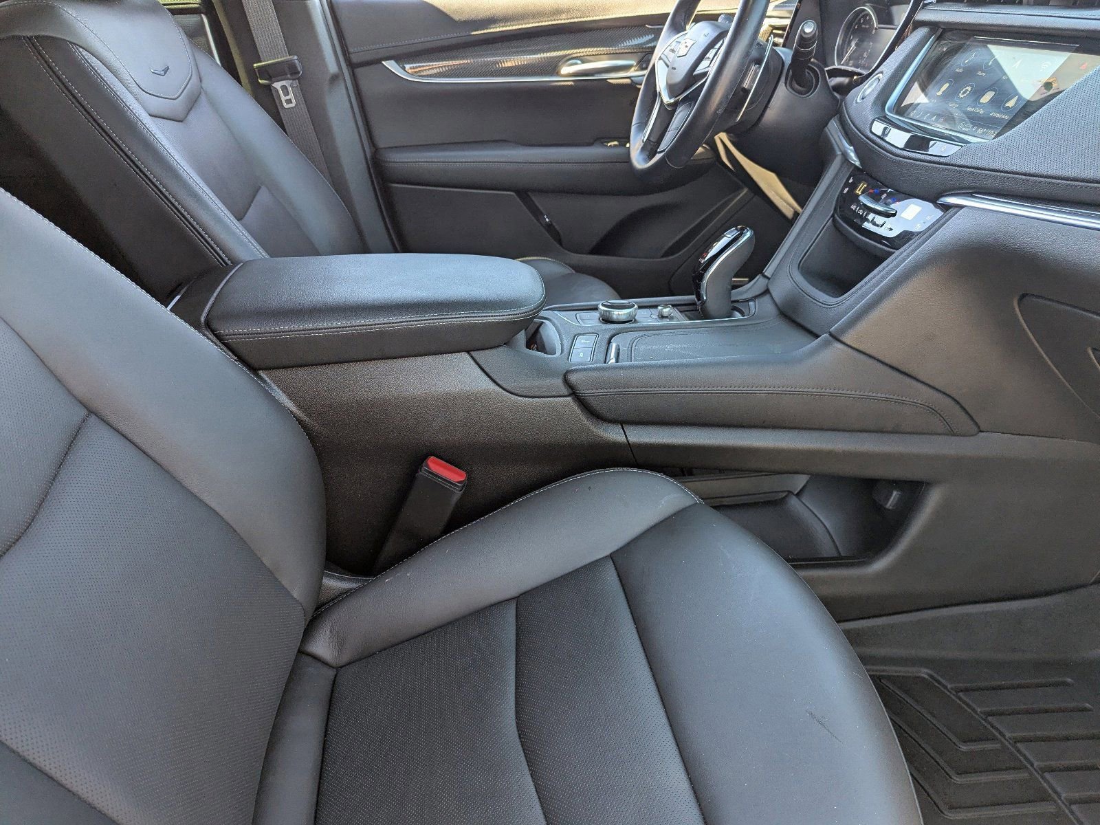 Used 2024 Cadillac XT5 Sportv image 12