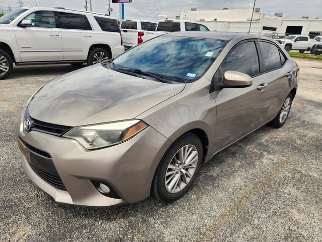 Used 2015 Toyota Corolla LE FWD image 3