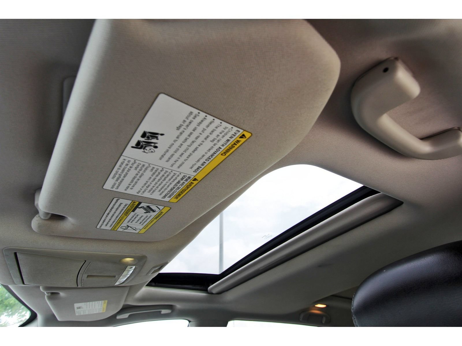 Used 2019 Nissan Pathfinder Platinum FWD image 34