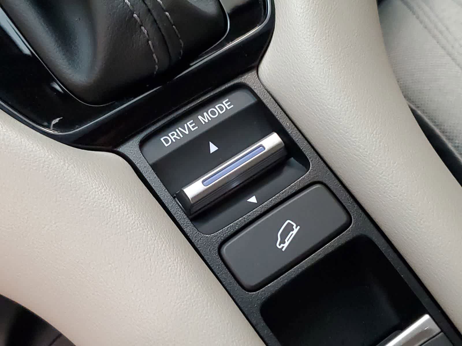 Certified 2024 Honda HR-V LX image 29