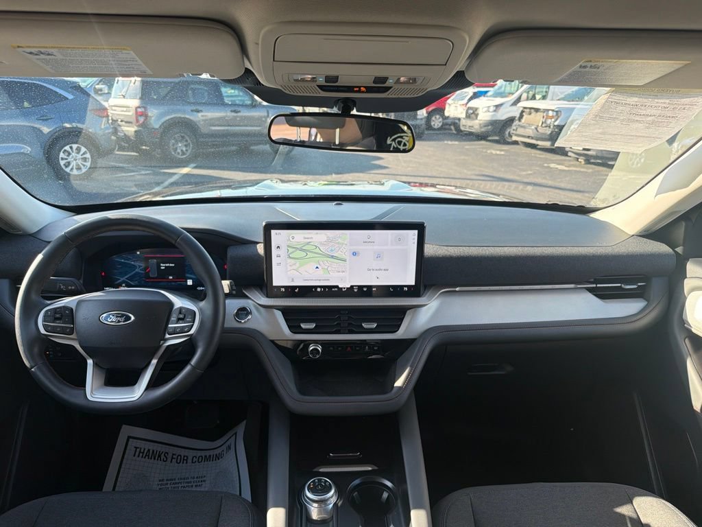 Certified 2025 Ford Explorer Active AWD/4WD image 18