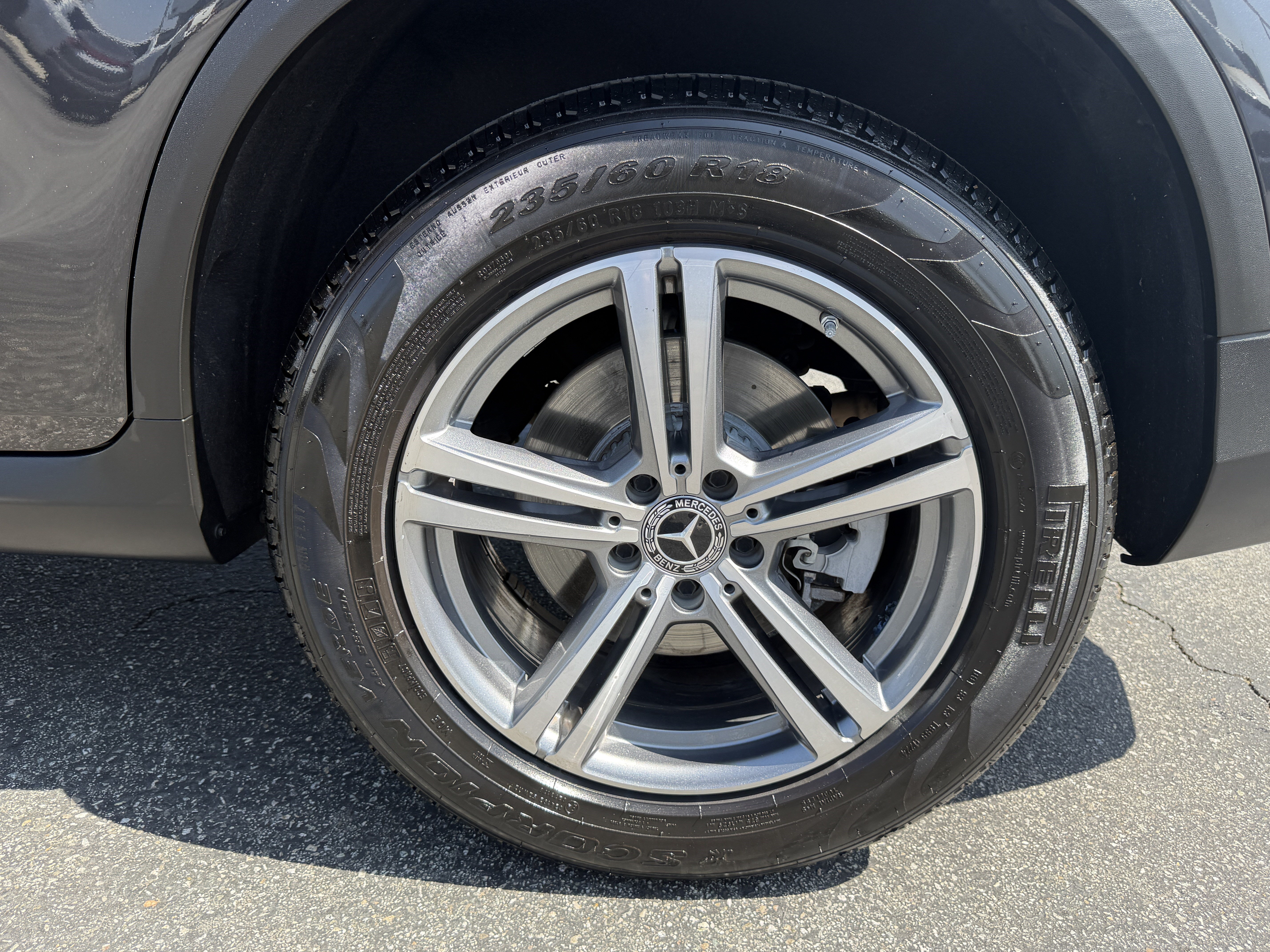 Used 2021 Mercedes-Benz GLC 300 4MATIC image 11