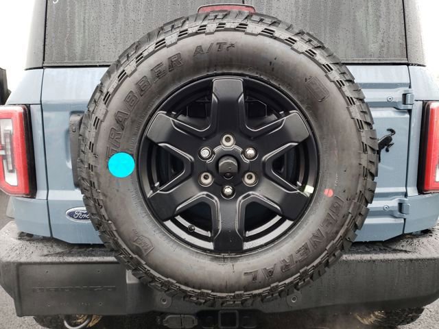 New 2025 Ford Bronco Outer Banks w/ Black Appearance Package image 27