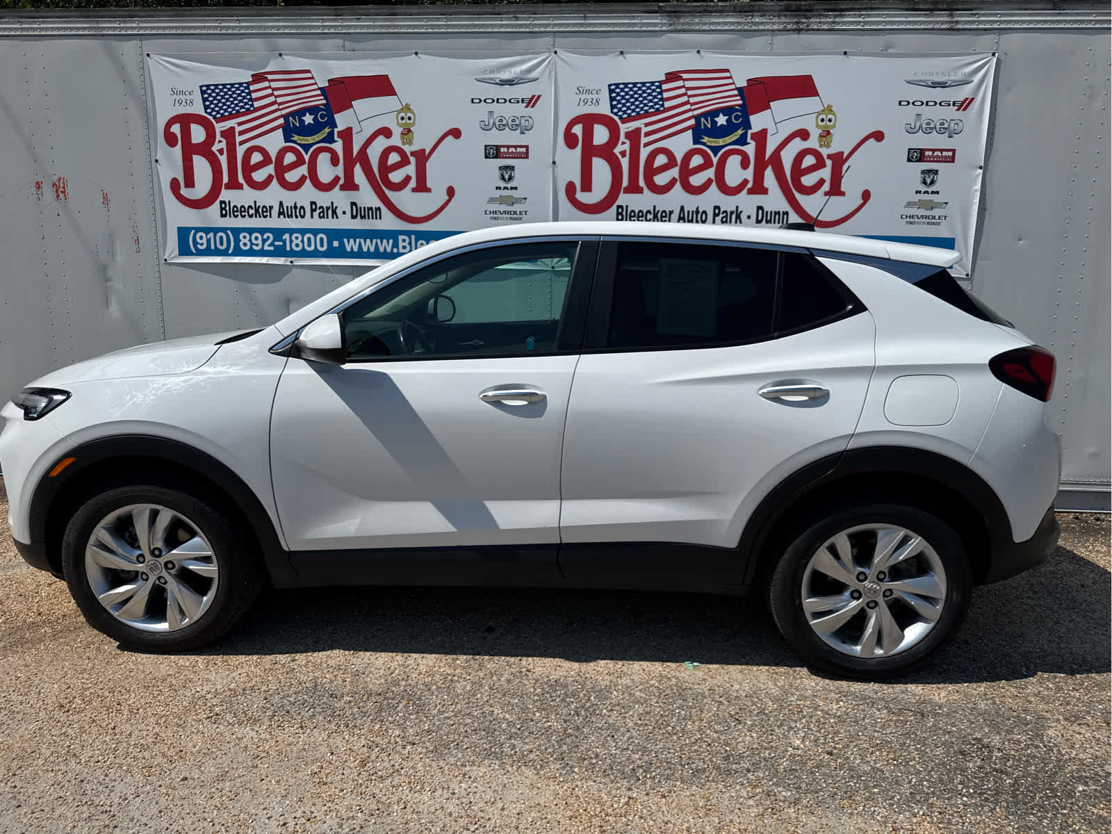 Used 2024 Buick Encore GX Preferred w/ Comfort Package AWD/4WD image 7