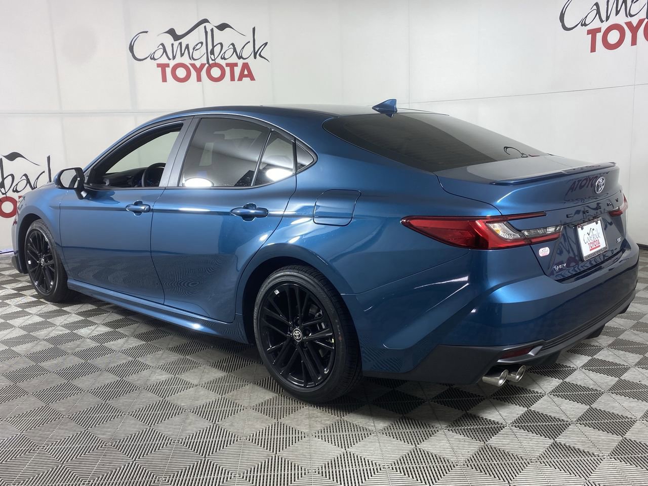New 2026 Toyota Camry SE FWD image 5