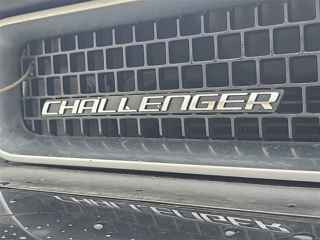 Used 2010 Dodge Challenger R/T image 32