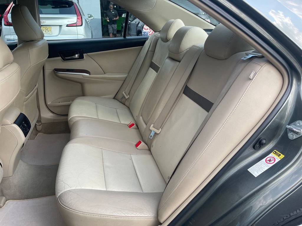 Used 2012 Toyota Camry XLE FWD image 17