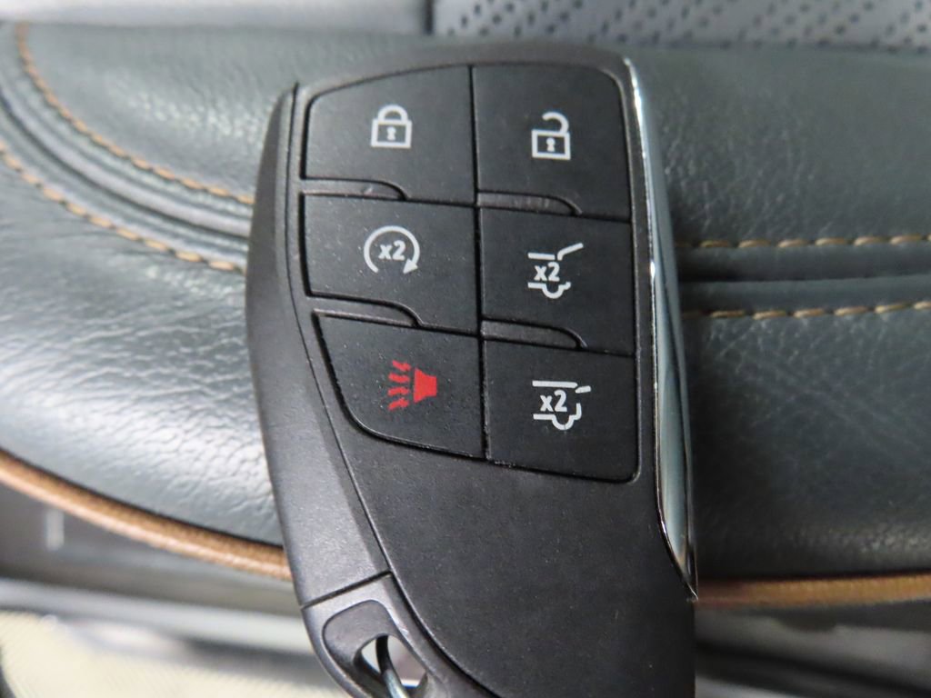 Used 2025 GMC Yukon AT4 w/ LPO, Get Active Package AWD/4WD image 74