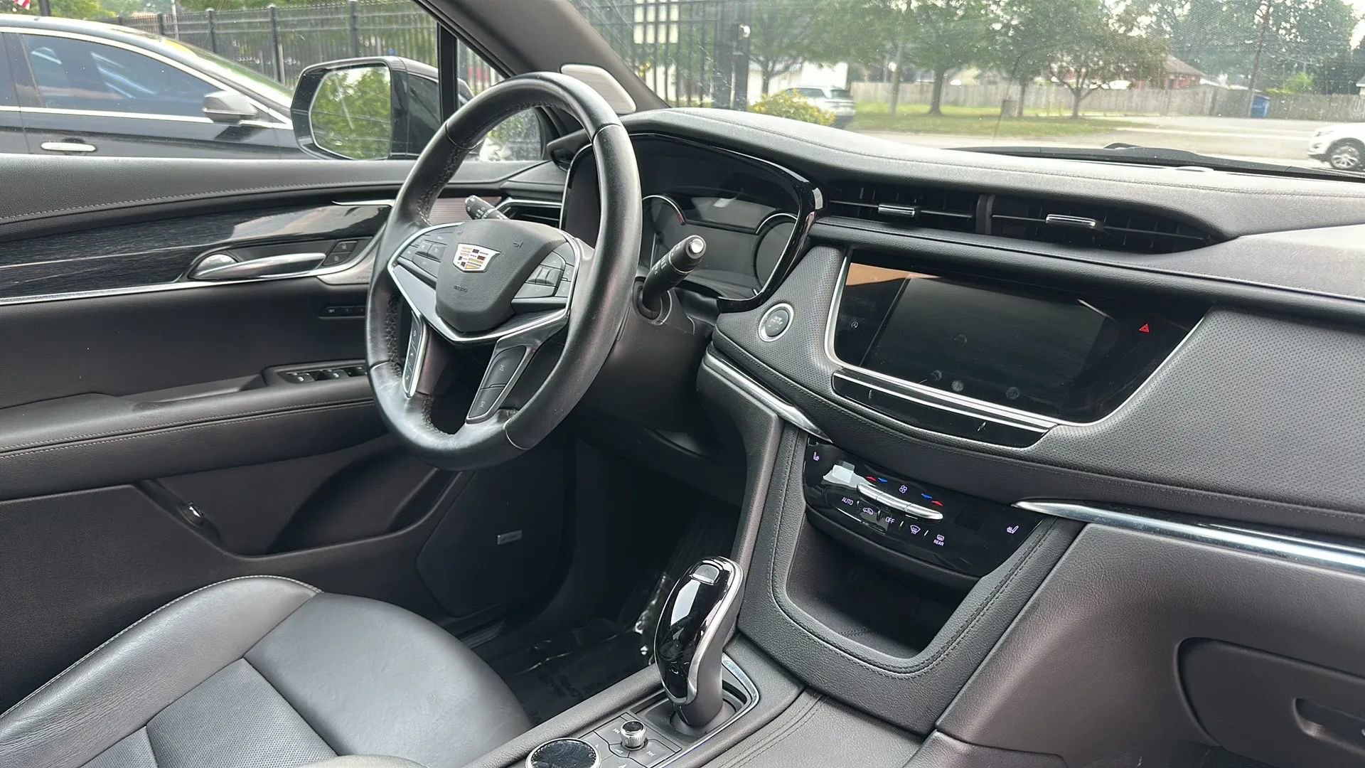 Used 2022 Cadillac XT5 Premium Luxury image 14