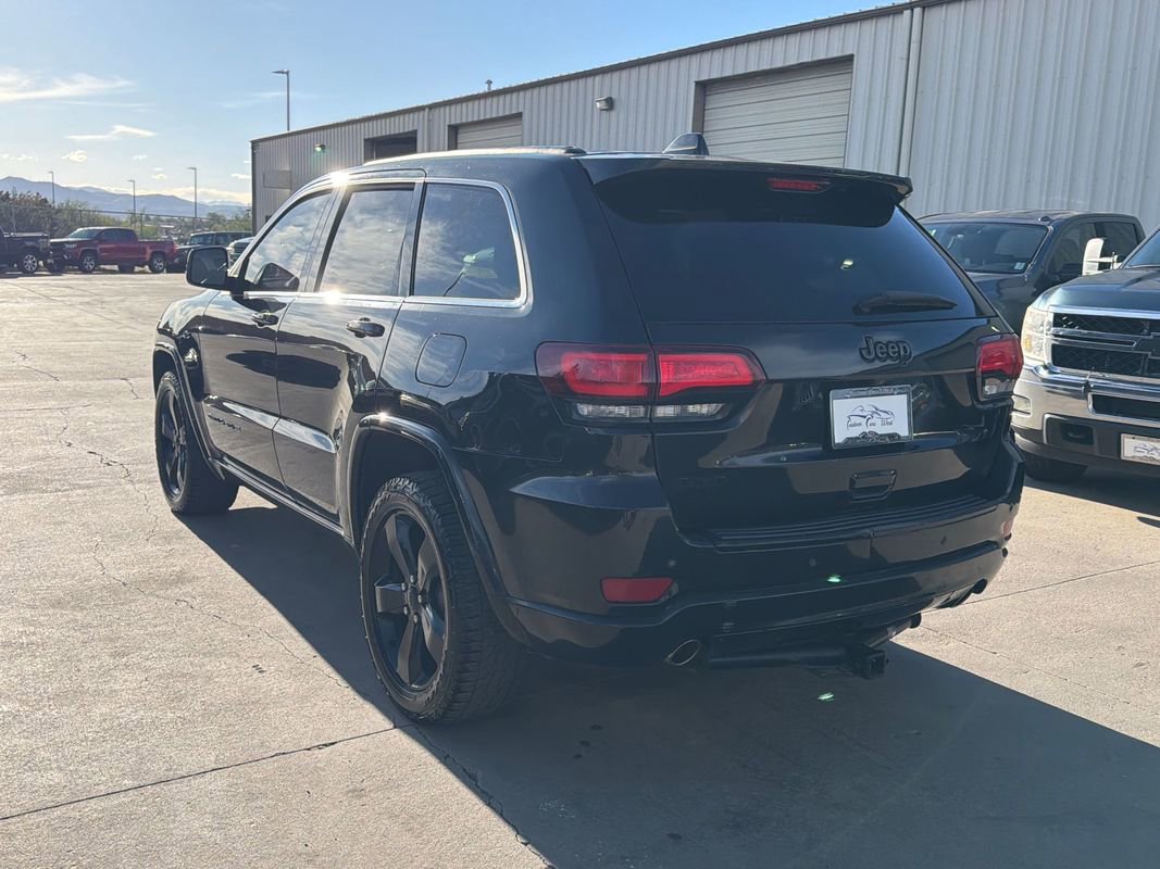Used 2015 Jeep Grand Cherokee Altitude AWD/4WD image 7