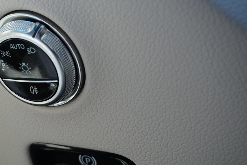 Certified 2026 Mercedes-Benz GLC 300 image 34