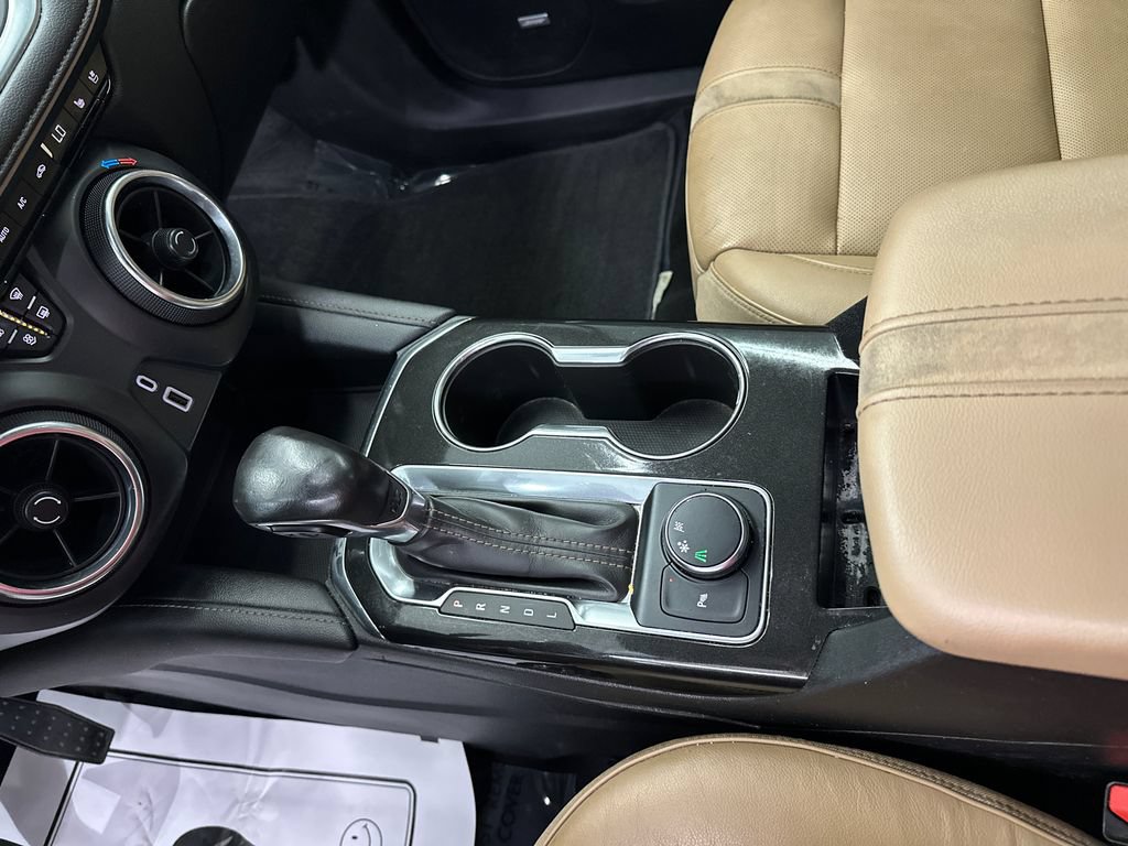 Used 2020 Chevrolet Blazer Premier FWD image 32