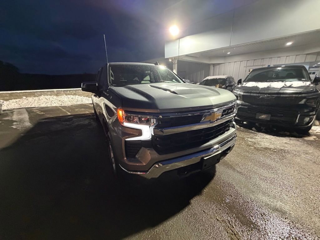 Used 2026 Chevrolet Silverado 1500 LT image 7