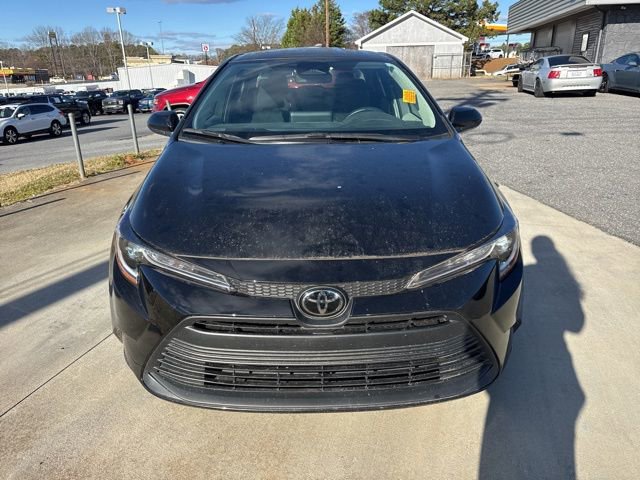 Used 2023 Toyota Corolla LE image 3