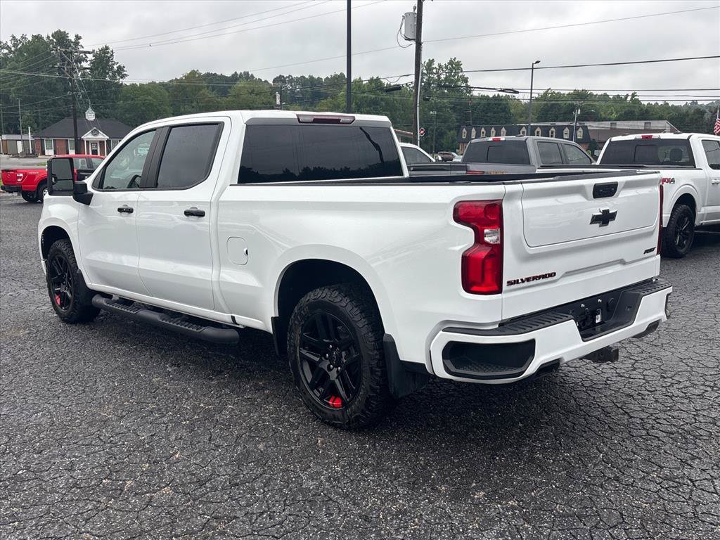 Used 2024 Chevrolet Silverado 1500 RST w/ Redline Edition AWD/4WD image 5