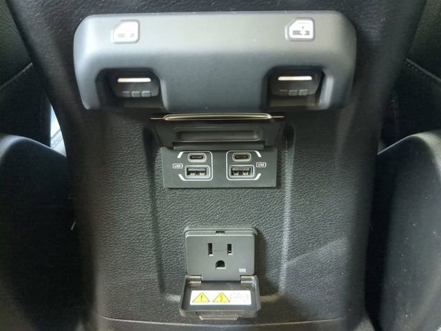 Used 2023 Jeep Wrangler Unlimited Sahara w/ Cold Weather Group image 16