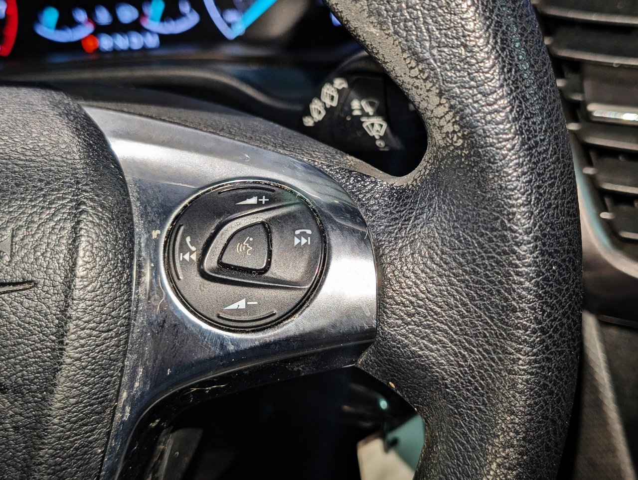 Used 2020 Ford Transit Connect XL image 36