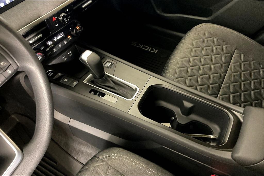 New 2026 Nissan Kicks SV image 12