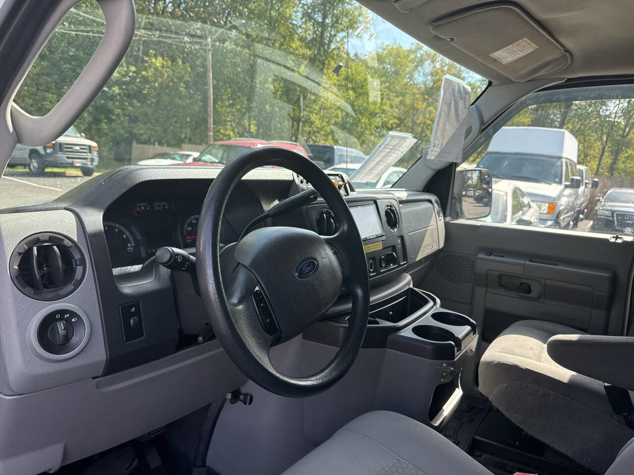 Used 2014 Ford E-350 and Econoline 350 Extended Super Duty w/ Premium Van Group image 10