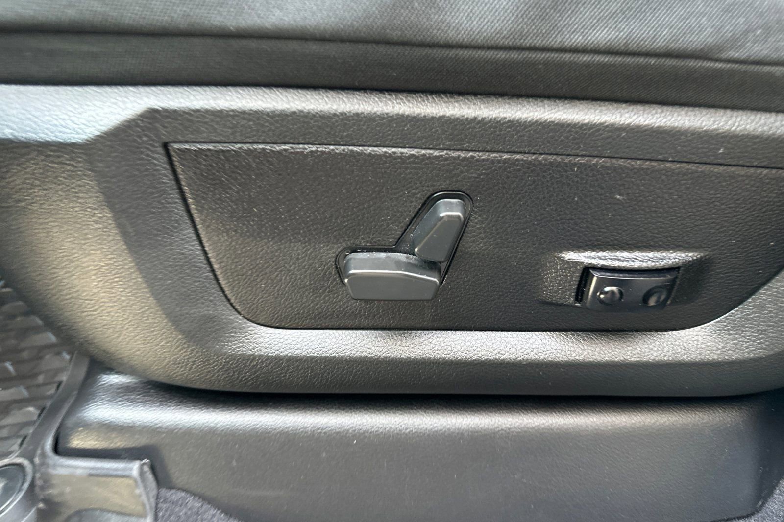 Used 2021 RAM 2500 Big Horn w/ Level 1 Equipment Group AWD/4WD image 12