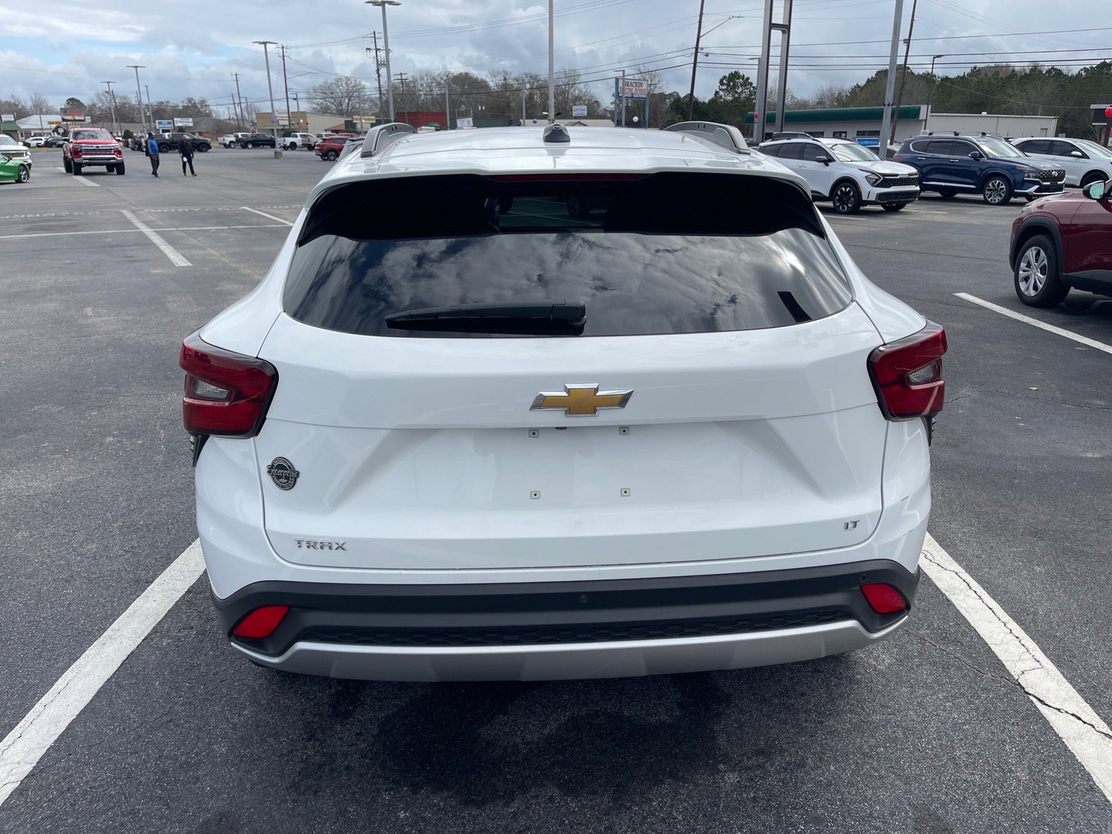 Used 2024 Chevrolet Trax LT w/ Sunroof Package image 13