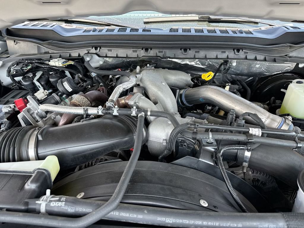 Used 2024 Ford F250 Lariat w/ Lariat Ultimate Package AWD/4WD image 26