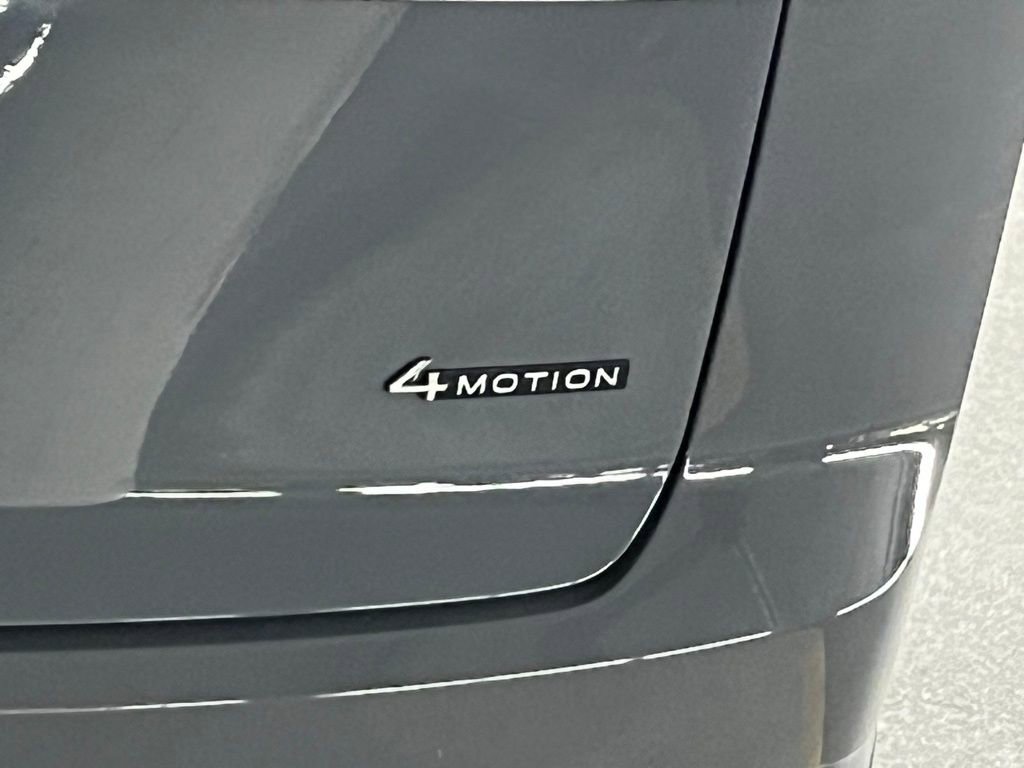 Used 2024 Volkswagen Atlas Cross Sport SE w/ Panoramic Sunroof Package image 35