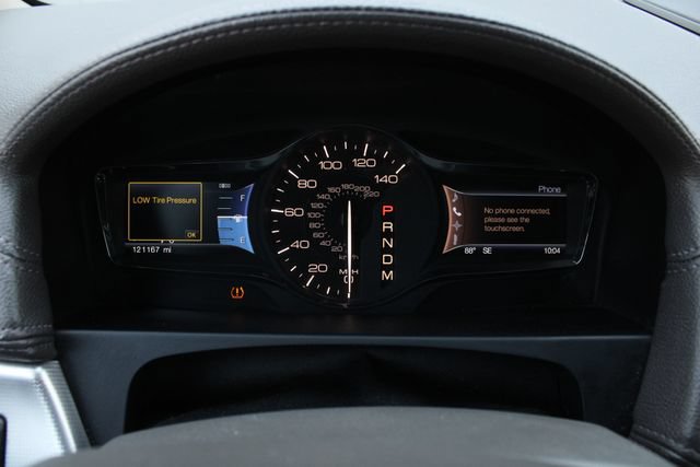 Used 2012 Lincoln MKX AWD image 11