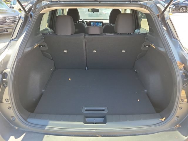 New 2026 Nissan Kicks SV w/ SV Premium Package FWD image 9