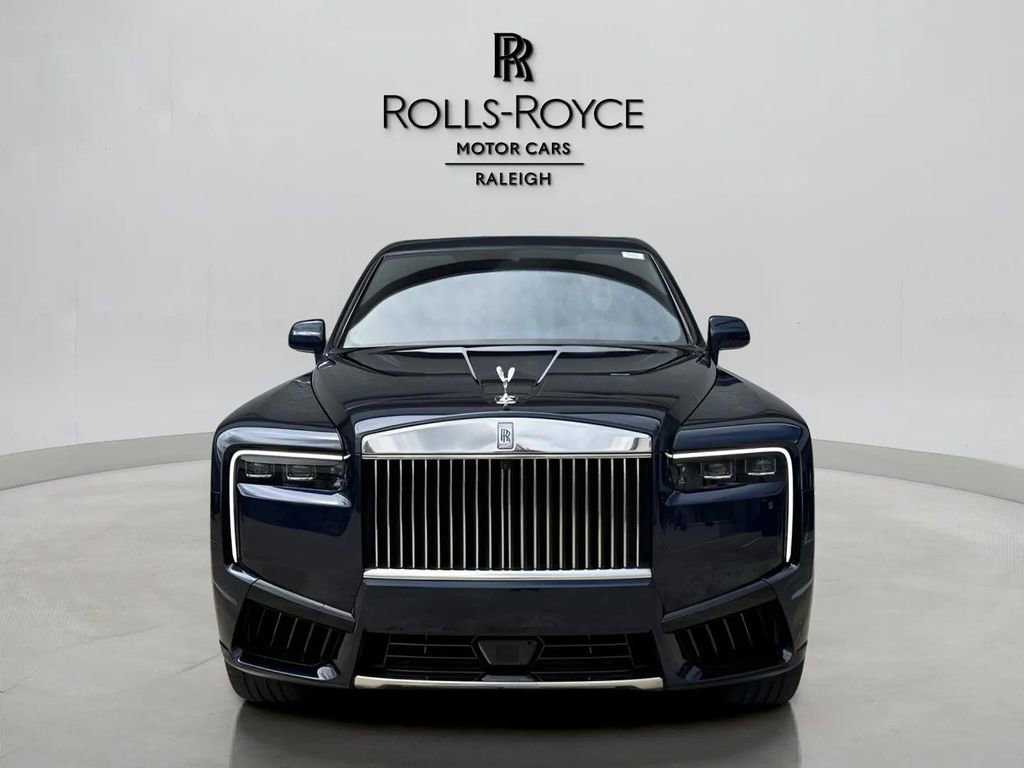 New 2025 Rolls-Royce Cullinan image 4