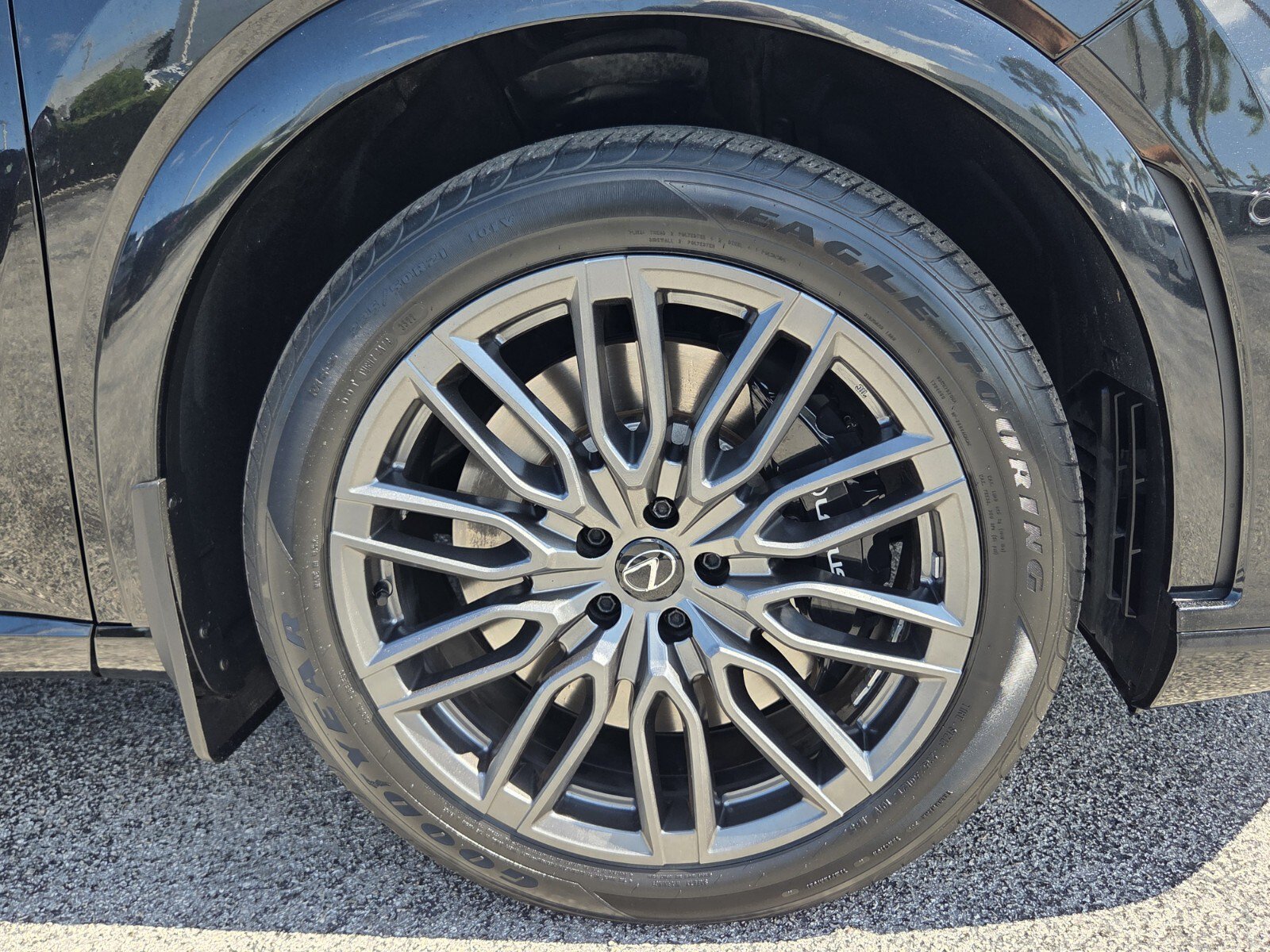 Used 2023 Lexus RX 500h F Sport w/ Cold Area Package AWD/4WD image 9
