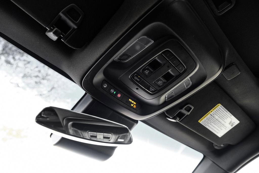 Used 2024 Cadillac CT4 Premium Luxury image 32