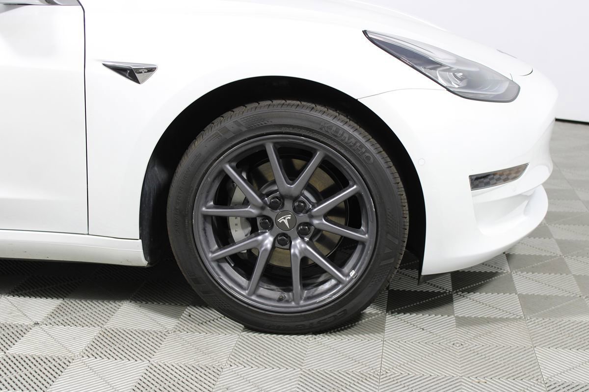 Used 2020 Tesla Model 3 Standard Range Plus RWD image 30