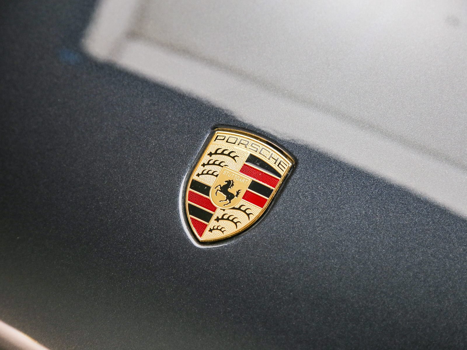 Certified 2017 Porsche Macan AWD/4WD image 11