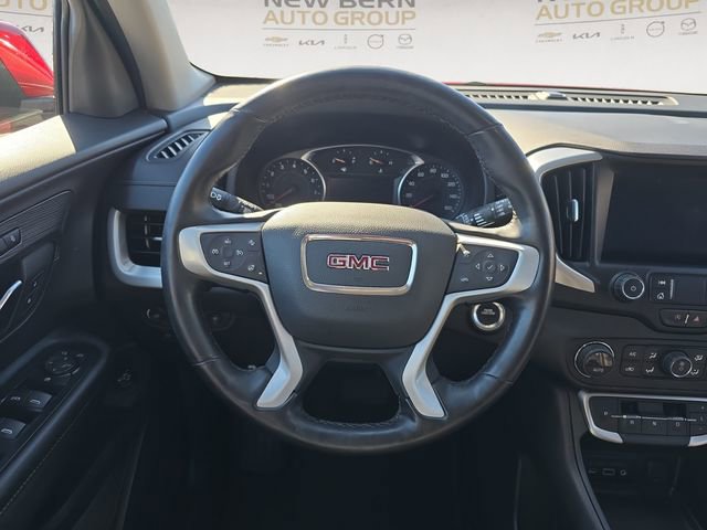 Used 2023 GMC Terrain SLT image 12