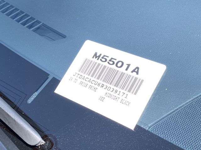 Used 2024 Toyota Prius Prime FWD image 39
