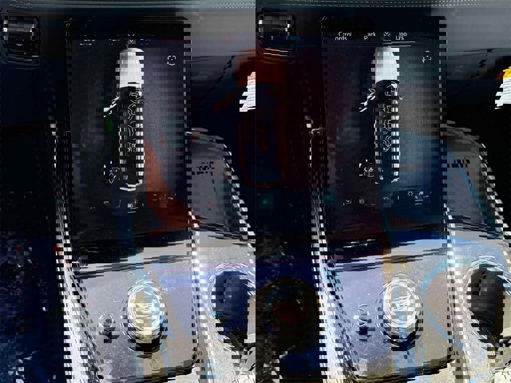 New 2025 Cadillac Escalade IQ Luxury 2 image 15