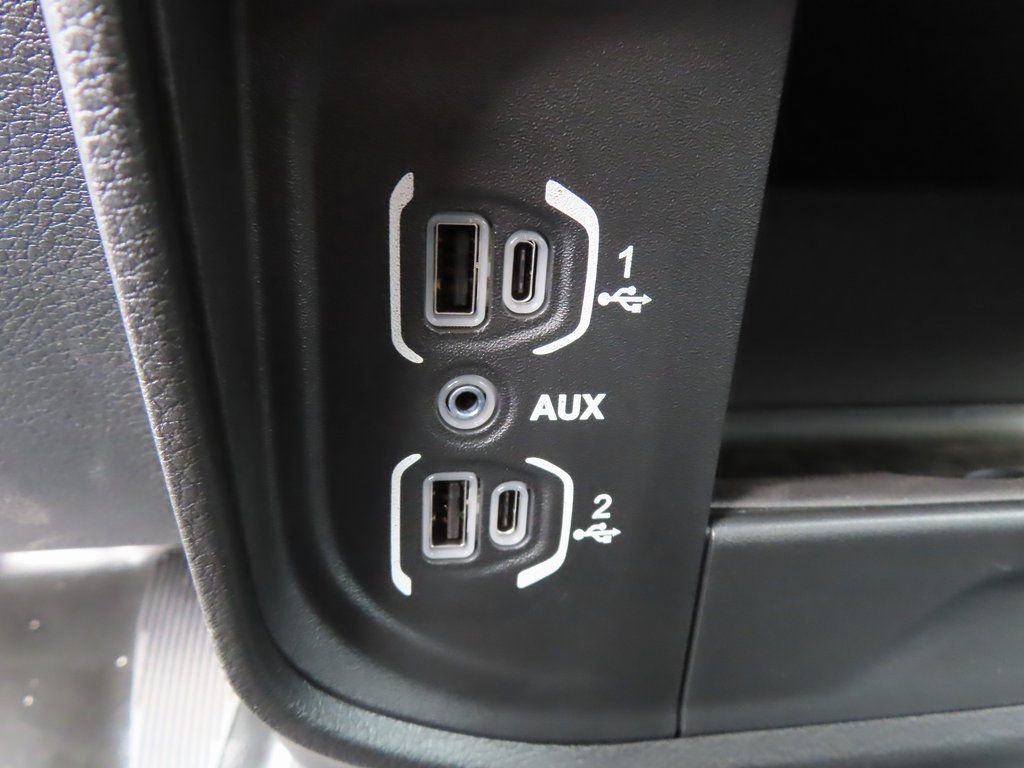 New 2024 RAM 3500 Tradesman AWD/4WD image 10