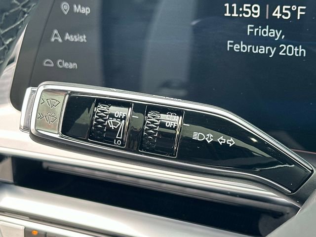 Used 2025 Cadillac Lyriq Sport image 9