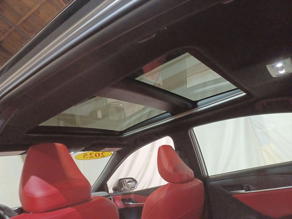 Used 2025 Toyota Camry XSE FWD image 16