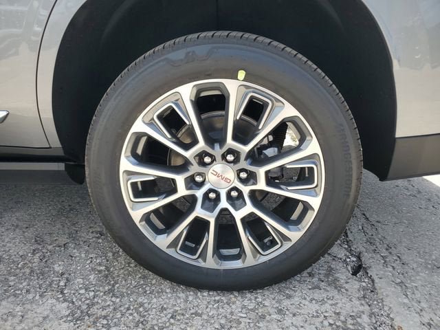 New 2026 GMC Yukon Denali w/ Denali Reserve Package AWD/4WD image 6