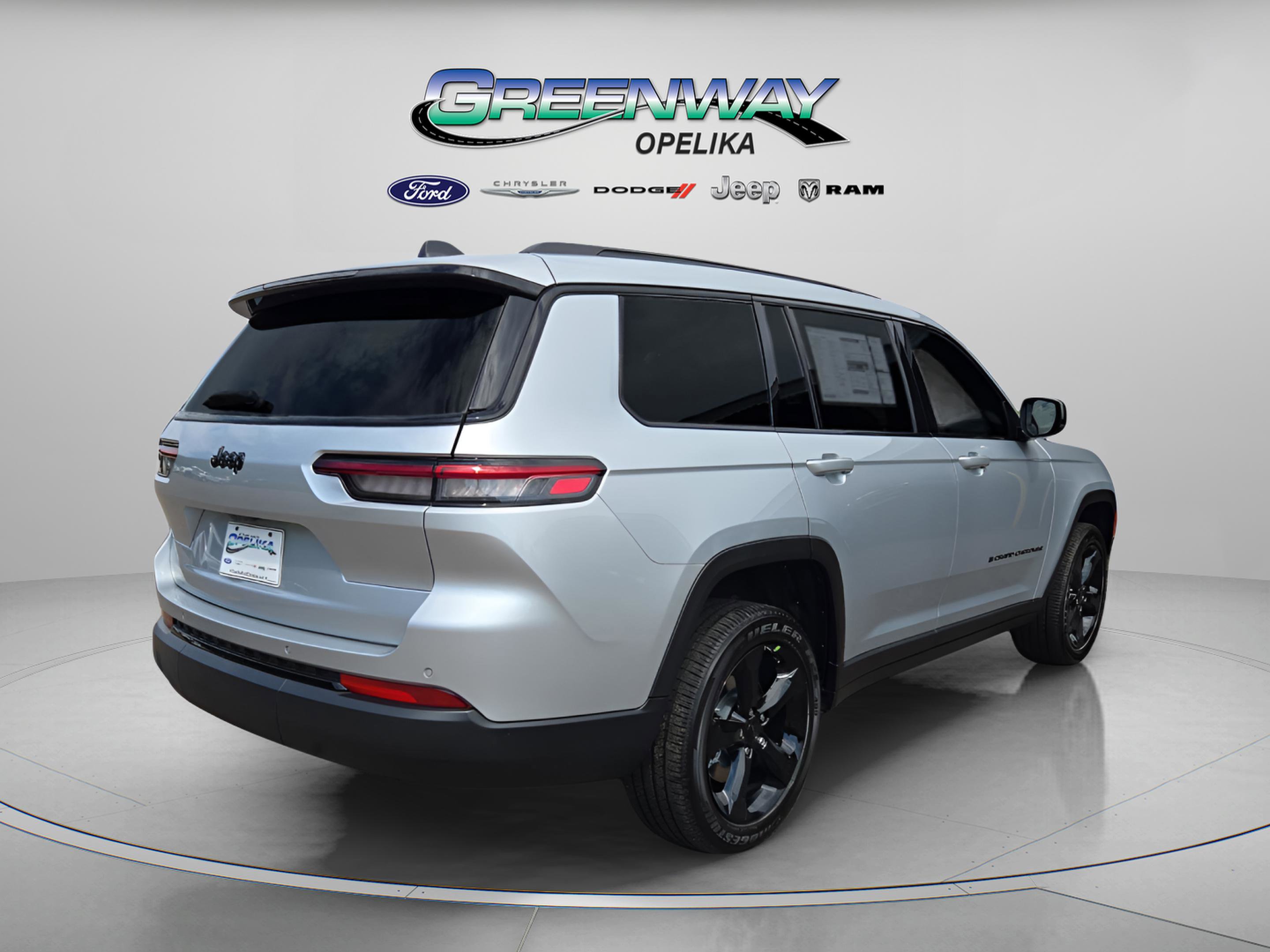 New 2025 Jeep Grand Cherokee L Altitude image 7