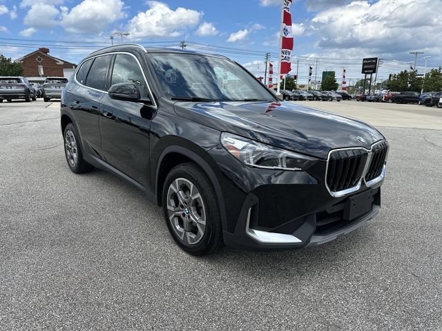 Used 2023 BMW X1 xDrive28i AWD/4WD image 11