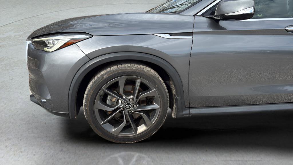 Used 2019 INFINITI QX50 Essential w/ Sensory Package image 9