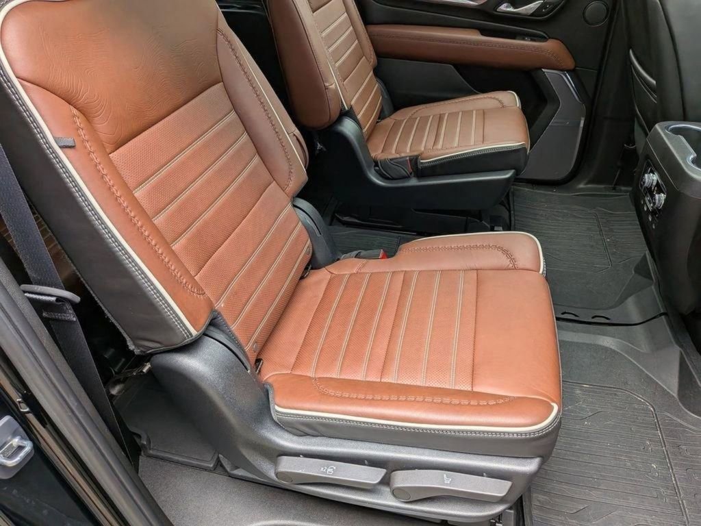 Used 2023 GMC Yukon XL Denali Ultimate image 33