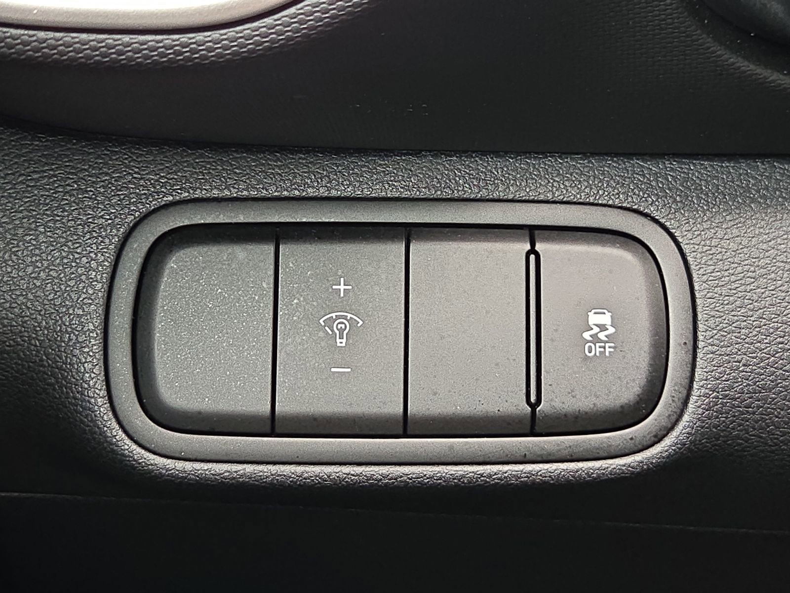 Used 2025 Hyundai Venue SE image 20