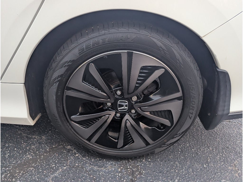 Used 2018 Honda Civic EX image 9